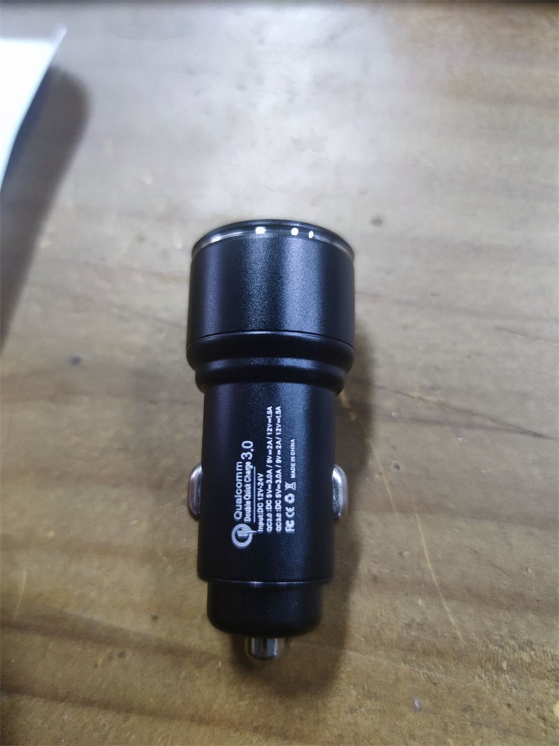 Schnelles Aufladen des Autoladegeräts Schnellladegerät-Adapter multifunktionales Doppel-USB Autoladegerät für Telefone