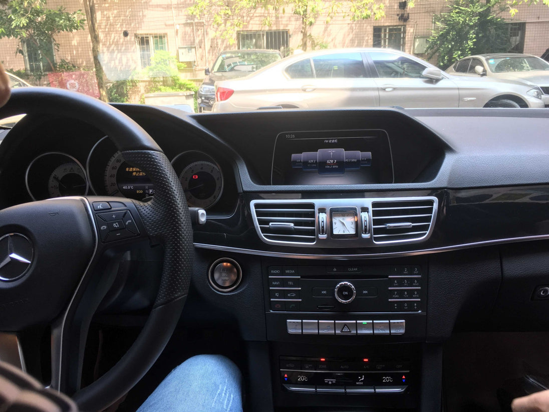 Android Autoradio für Mercedes Benz E-Klasse W212 2015-2016 mit Wireless CarPlay, Android Auto & DAB+