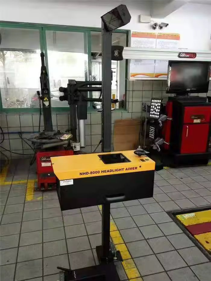 Scheinwerfer-Einstellgerät, automatische Scheinwerfereinstellung, Fern- und Nahlichttester
